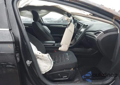 2019 Ford Fusion Se z USA, uszkodzony, nr VIN 3FA6P0HD2KR125944